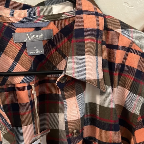 Women’s flannel - Picture 2 of 4